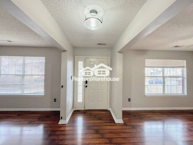 Building Photo - 1220 Woods Edge Cir