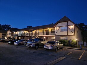 Building Photo - 3145 Sir Hamilton Cir