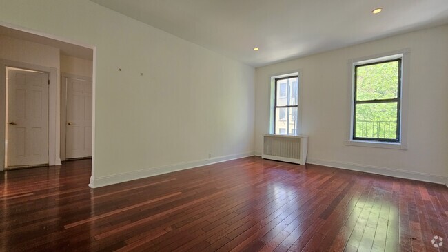 Building Photo - 20 Magaw Pl