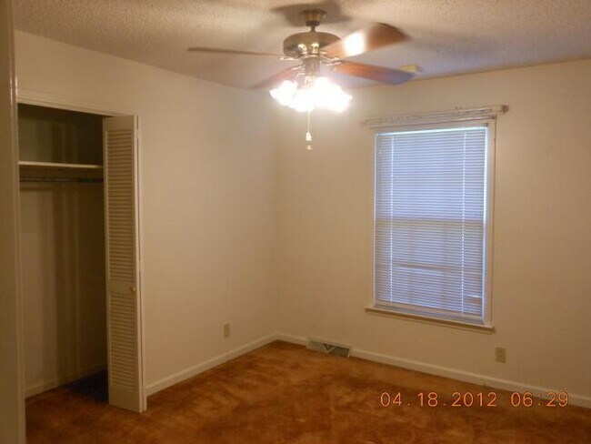 Foto del edificio - 3 Bedroom Home For Rent in St B Area!