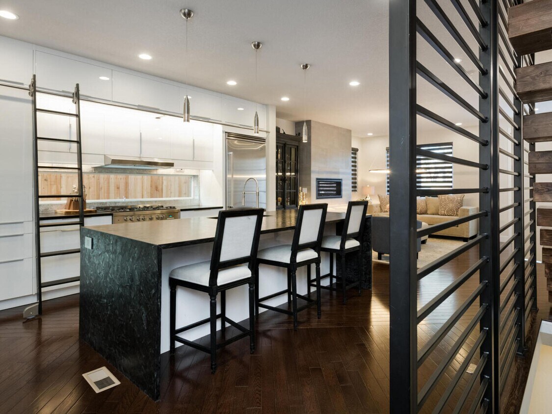 Foto principal - 2703 Grove St
