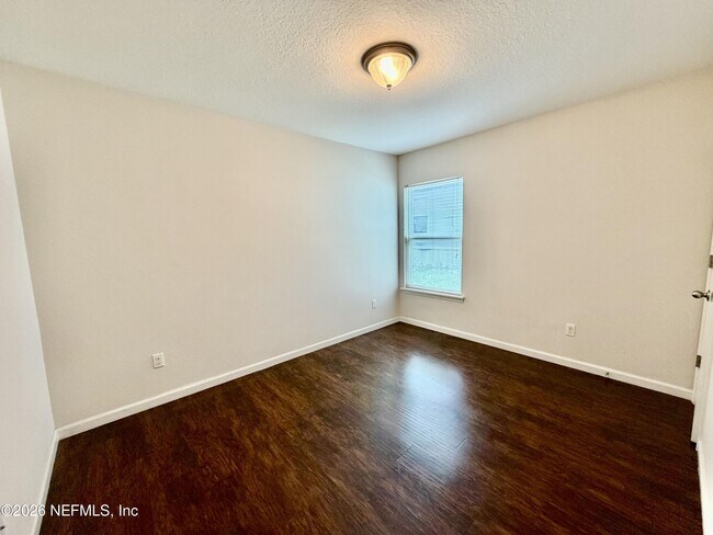 Foto del edificio - 8135 Firetower Rd