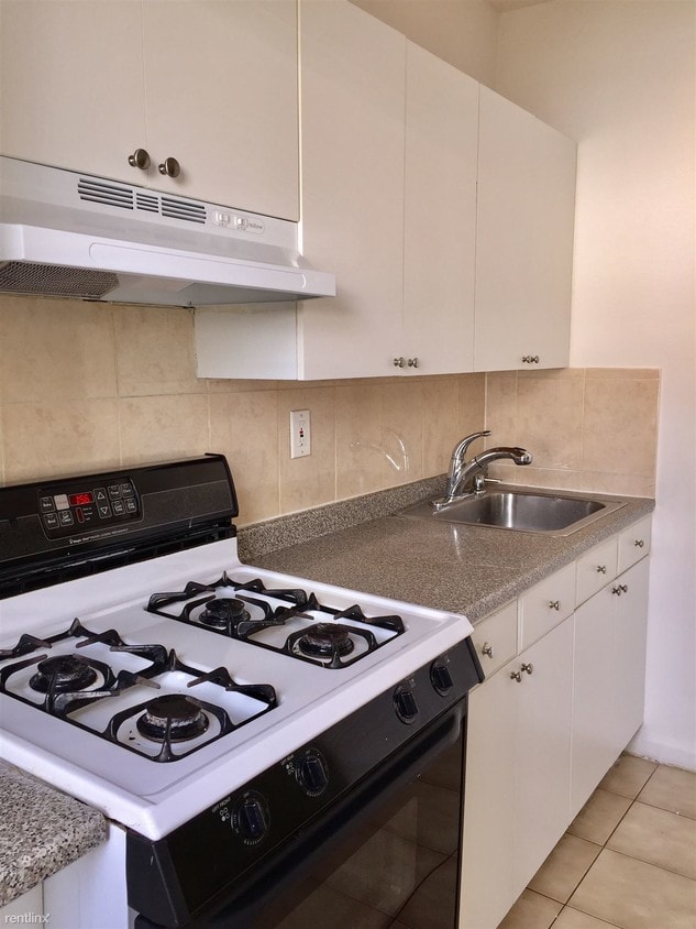 Building Photo - 6110 Alderton St
