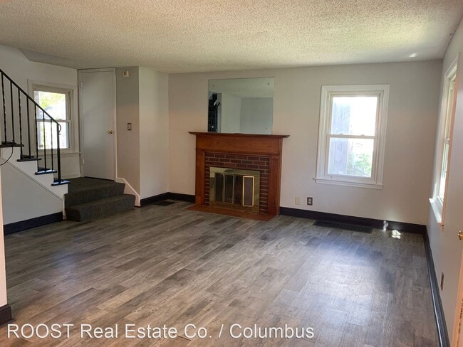 Building Photo - 3 br, 1 bath House - 831 S Hague Avenue