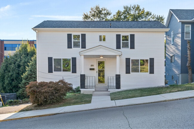 Building Photo - 219 Greenside Ave