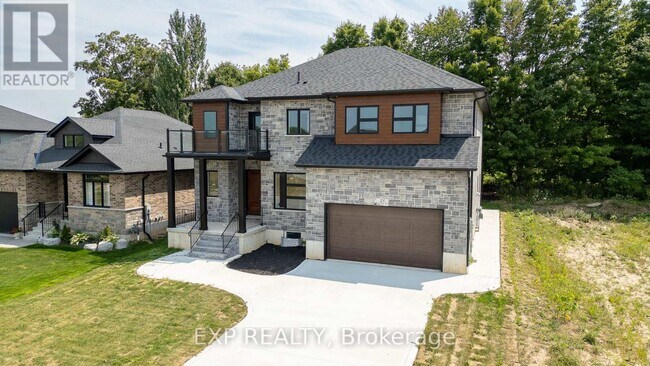 Building Photo - 25 Sunview Dr