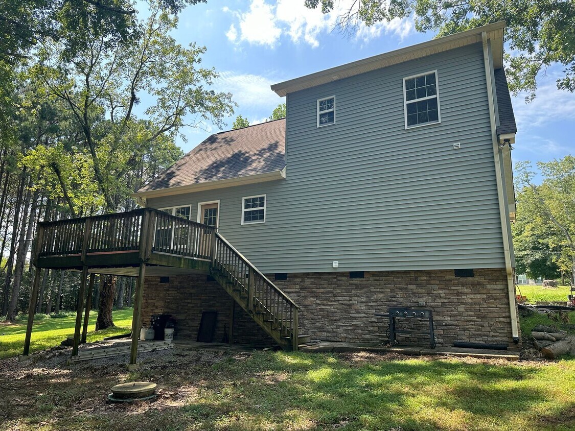 Building Photo - 807 Pebble Cove Rd
