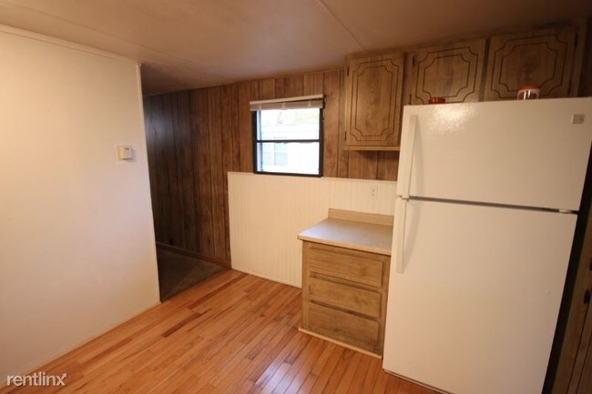 Foto del edificio - 2022 Hickory Dr