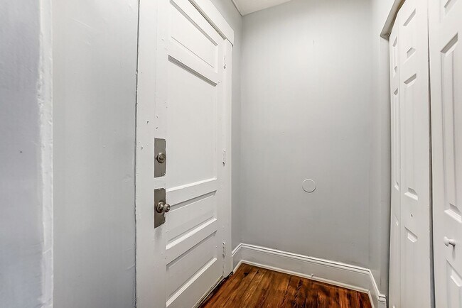 Foto del edificio - Four Bedroom Available in Dayton!