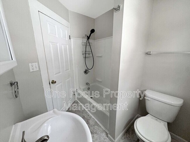 Foto del edificio - 471 West Fourth Street