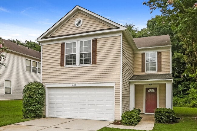 Building Photo - 12328 Stowe Acres Dr