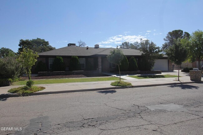 Foto del edificio - 19014 Armington Dr