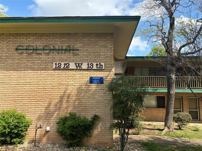 Foto del edificio - 1212 W 13th St