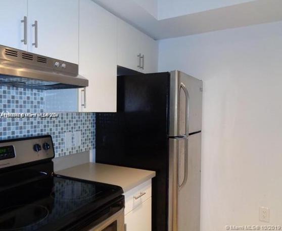 Foto del edificio - 4836 N State Rd 7