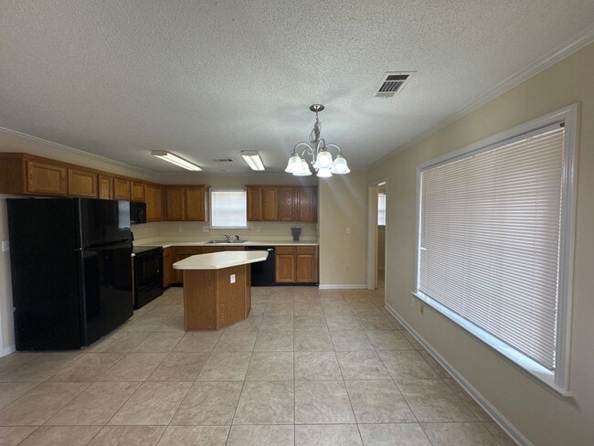Building Photo - 792 Silver Sands Dr