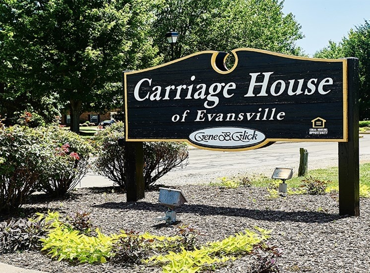 Primary Photo - Carriage House Evansville