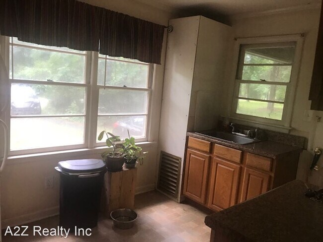 Foto del edificio - 2 br, 1 bath House - 103 Huse St
