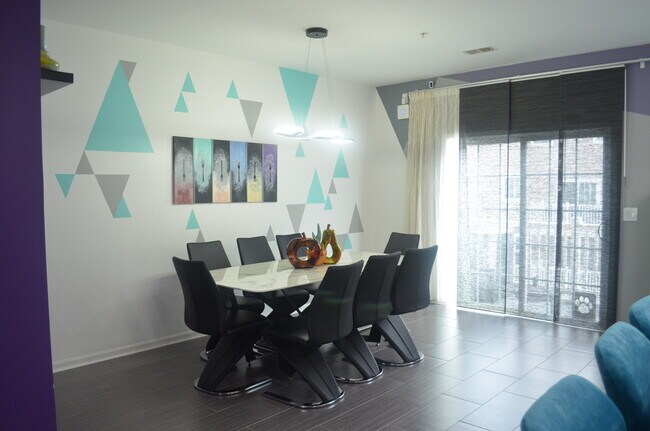 Building Photo - 14760 Mason Creek Cir