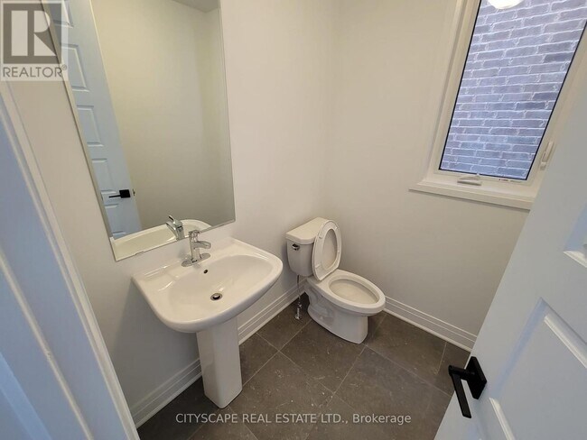 Building Photo - 493 Boyd Ln