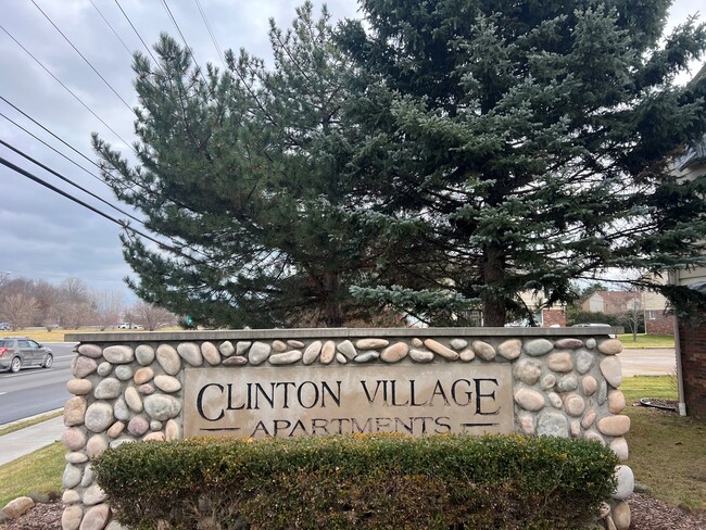 Foto del edificio - Clinton Village Apartments