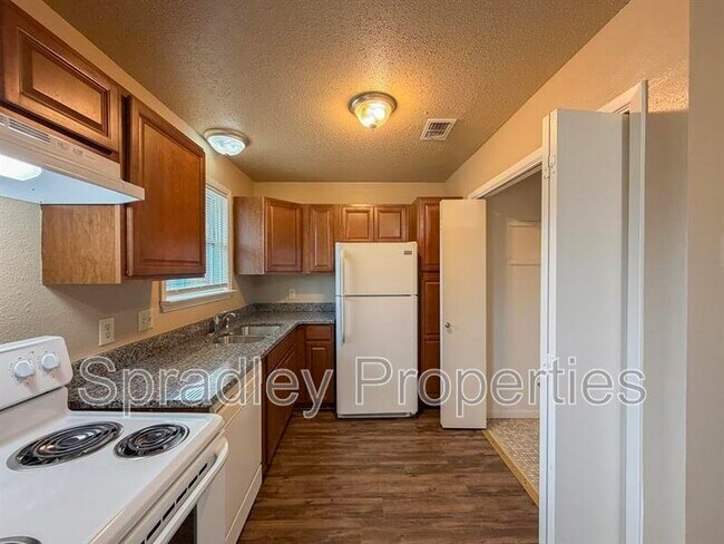 Foto del edificio - 801 Apache Dr