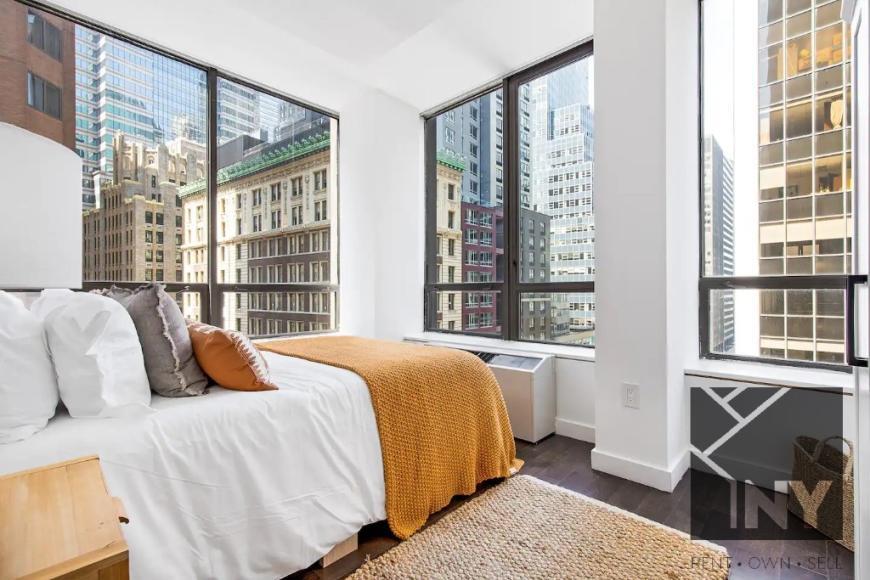 Primary Photo - 4 bedroom in NEW YORK NY 10005