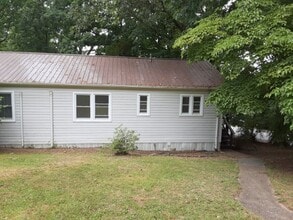 Building Photo - 143 Wainwright Rd