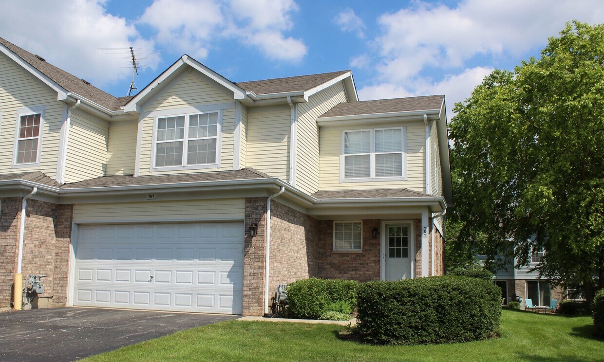 Primary Photo - 161 Sherwood Ct