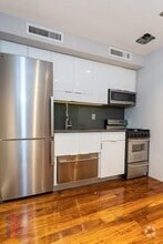 Building Photo - 51 Leroy St