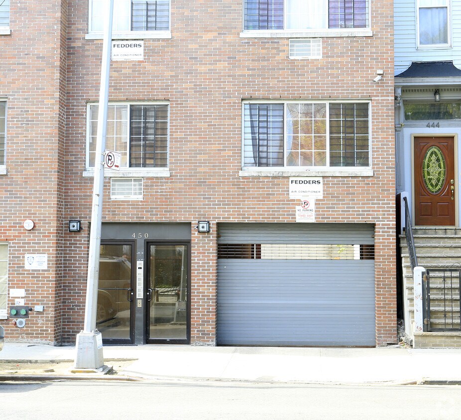 Foto del edificio - 450 E 144th St