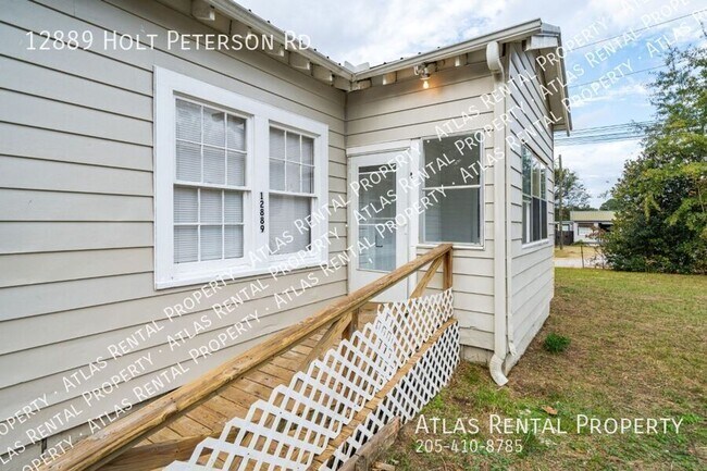 Foto del edificio - 12889 Holt Peterson Rd