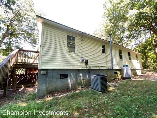 Foto del edificio - 3 br, 1 bath House - 124 Ayers Road