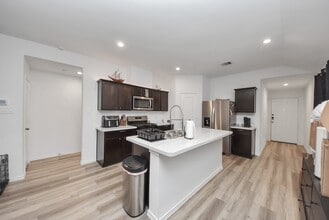 Building Photo - 12214 Ridge River Ln