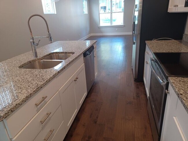 Foto del edificio - 3 br, 2.5 bath House - 601 Eastboro Dr.