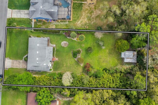 Foto del edificio - 150 Temple Grove Dr