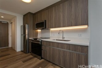 Building Photo - 1500 Rycroft St