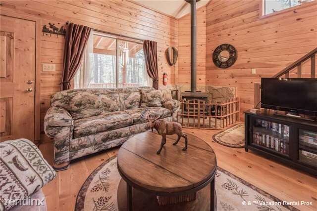 Foto principal - 109 Hobart Dr