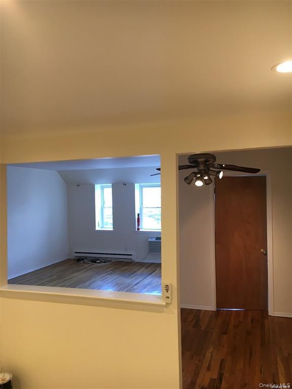Foto del edificio - 41-41-60 Little Neck Pkwy