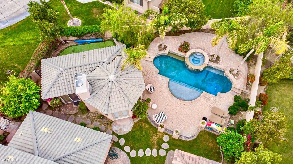 Foto principal - 6 br, 5.5 bath House - 6 Dover Ct