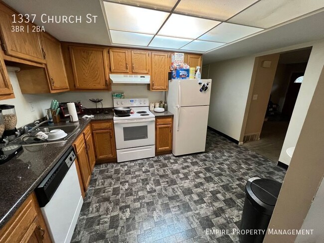 Foto del edificio - 1337 Church St