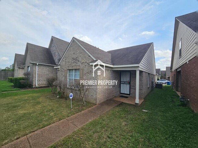 Foto del edificio - 7949 Lowrance Rd