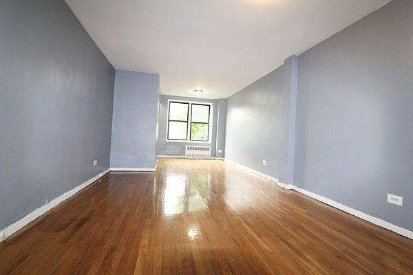 Foto principal - 0 bedroom in Bronx NY 10471