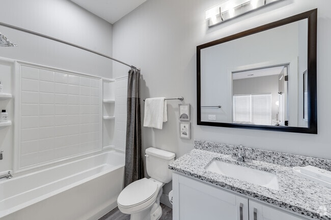 1 BR, 1 BA, 605 SF - Gateway Lofts
