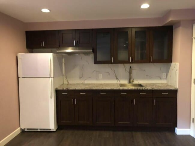 Building Photo - 16728 Cherryhill Crescent