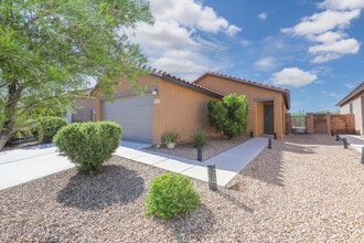 Building Photo - 2943 W Dakota Vista Way