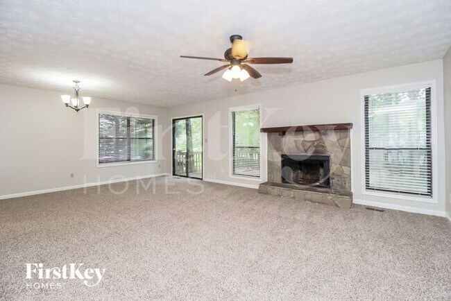 Building Photo - 5823 Stonehaven Dr NW