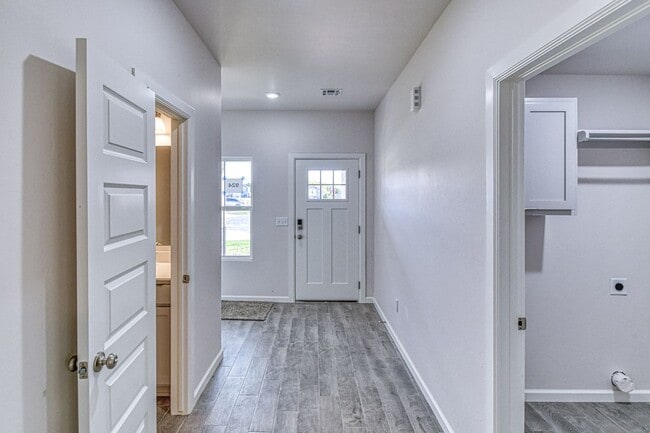 Building Photo - Brand New Construction! Lawn care included!