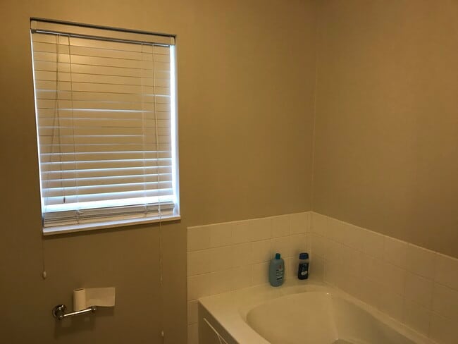 Building Photo - 312 Brickyard Dr