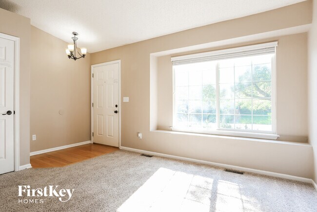 Foto del edificio - 21035 Omaha Ave