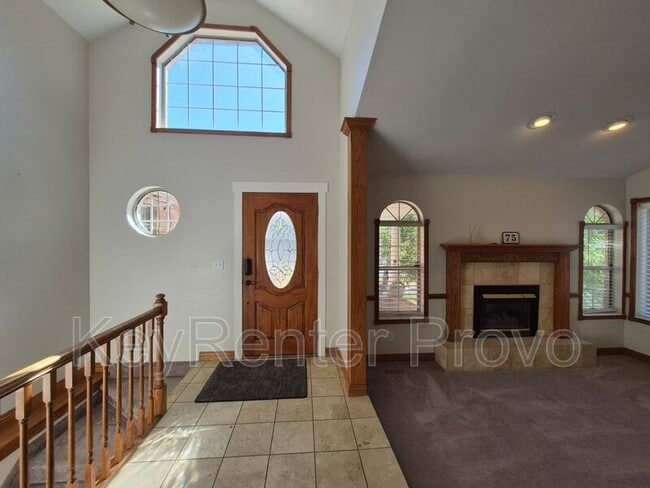 Building Photo - 75 S Astor Ln